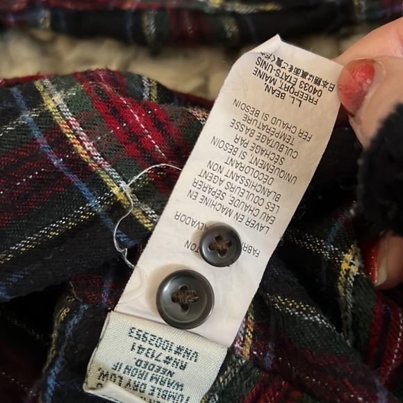 LL Bean button down cotton shirt - Picture 3 of 4